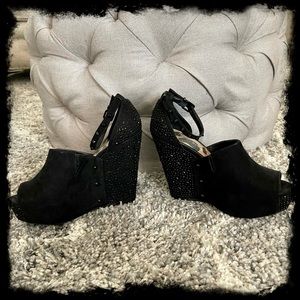 GIANNI BINI peep toe jeweled wedges